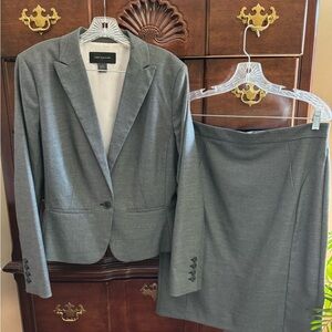 Ann Taylor - jacket and skirt set. Size 12